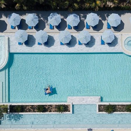 Seabed Grand Hotel Phuket - Sha Extra Plus Exterior foto Aerial view of the pool at the Hotel